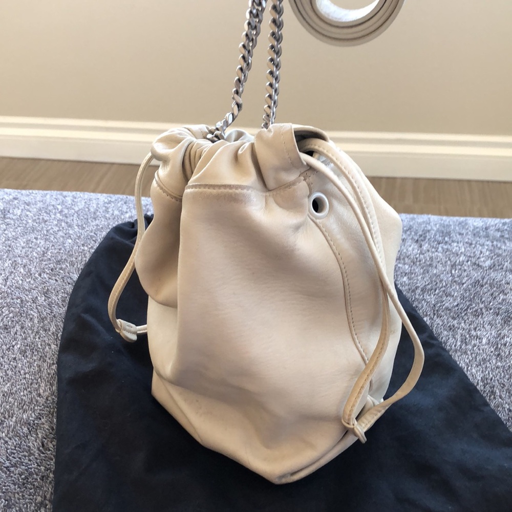 Saint Laurent Bucket Bag - Picture 4 of 8
